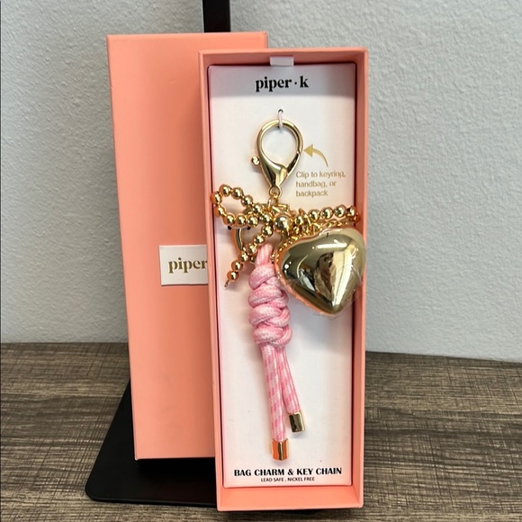 Piper K | Heart/Bow Bag Charm - Picture 1 of 8